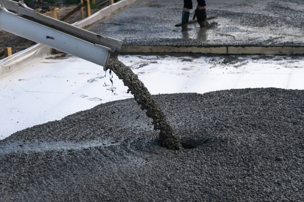 Best Driveway Concrete Repair  in Mentone, IN